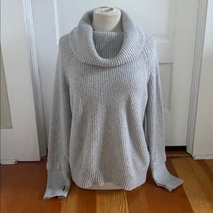 Market & Spruce Light‎ Gray Waffle Weave Cowl Neck Sweater Large